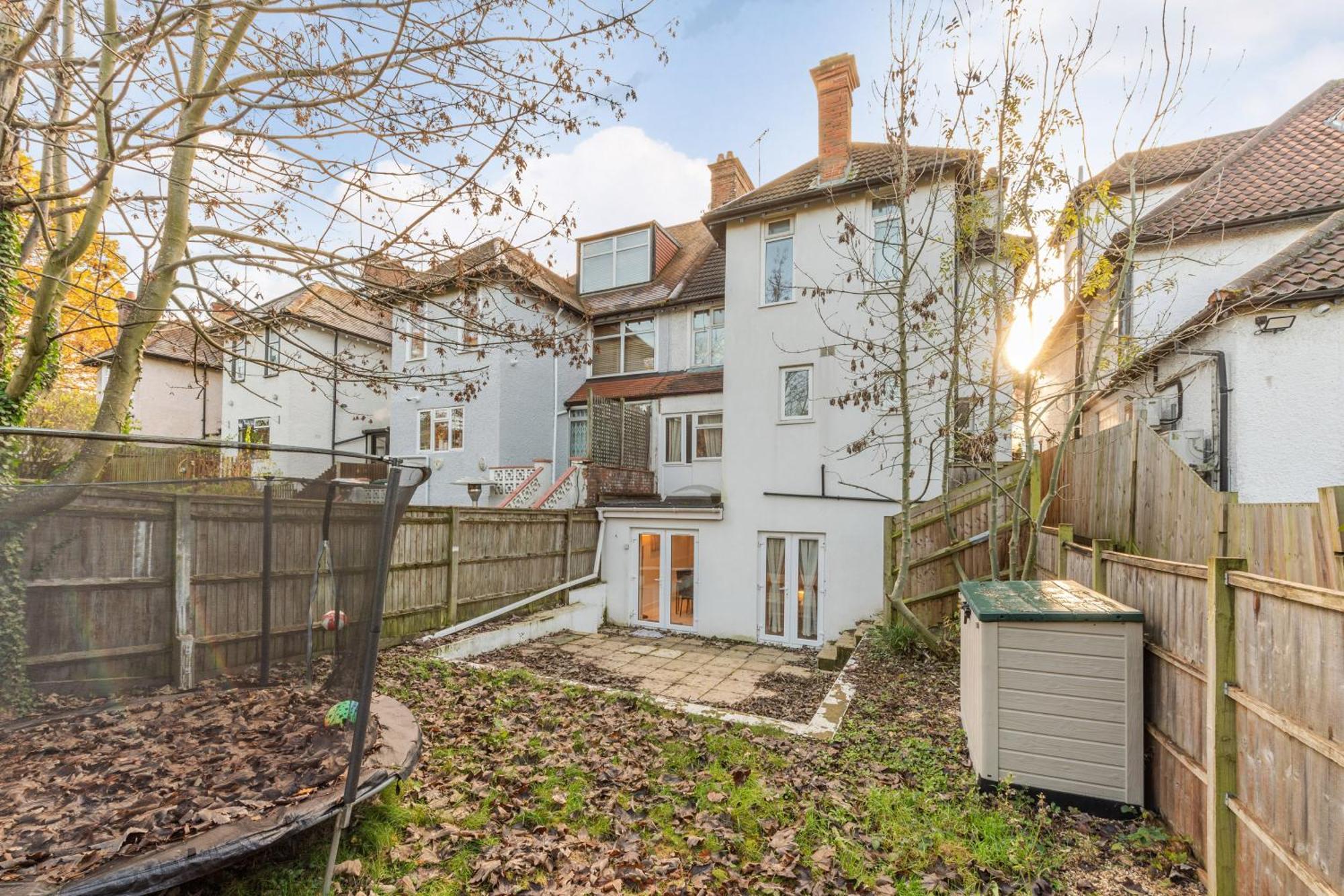 A Golden Haven Retreat In London Apartment Exterior photo